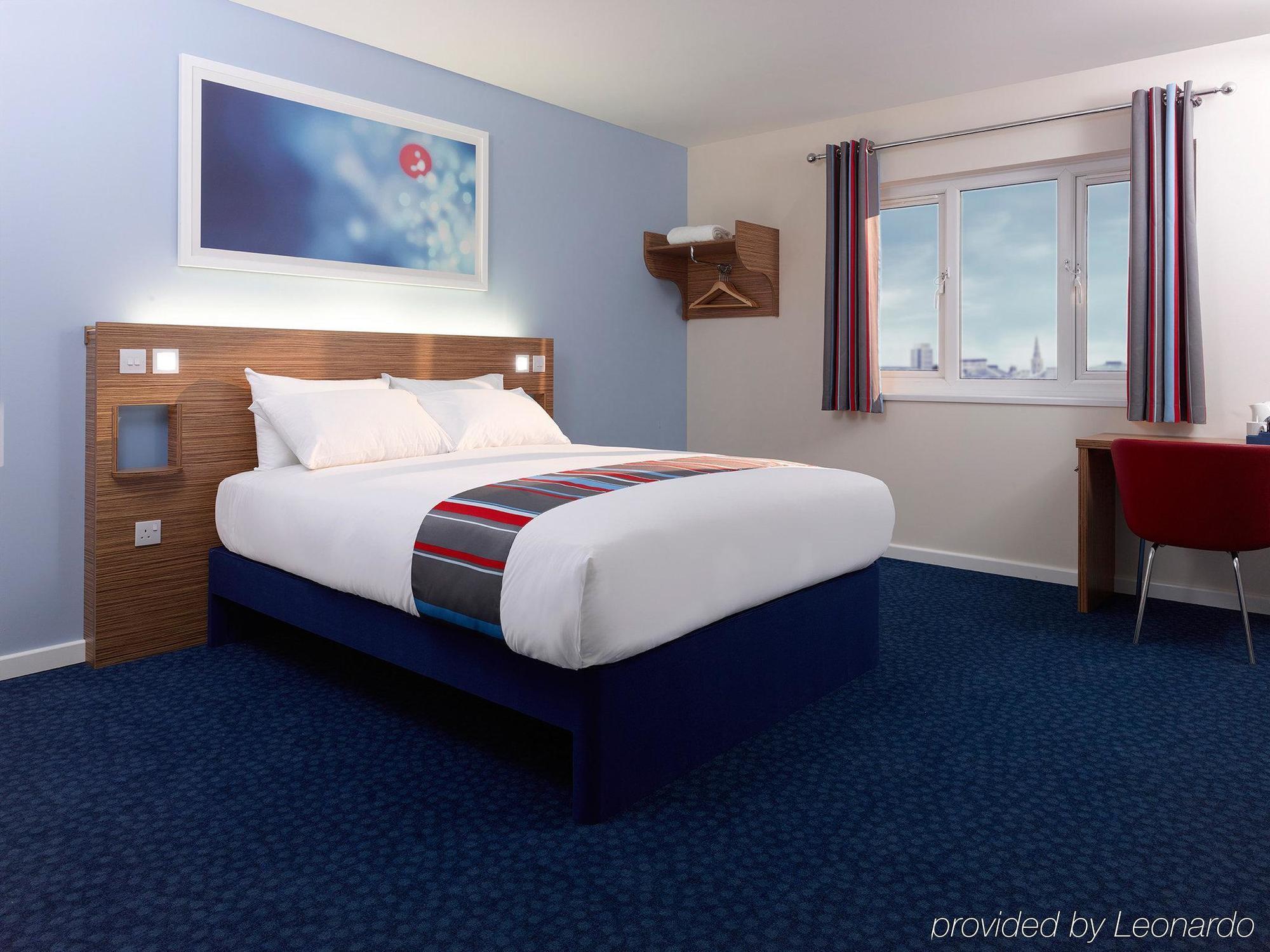Travelodge Derry Екстер'єр фото