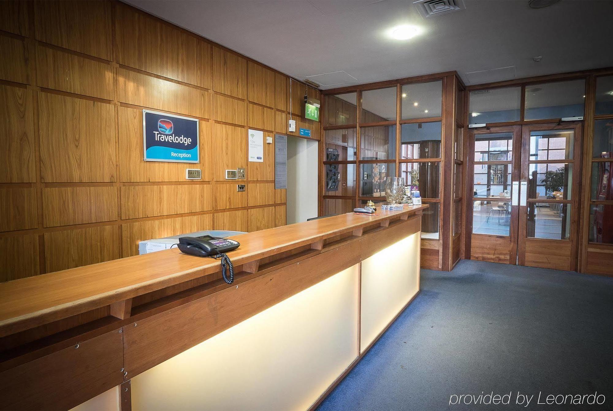 Travelodge Derry Екстер'єр фото